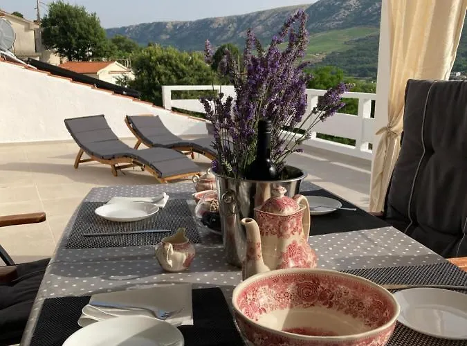 Apartment Nora & Lucija